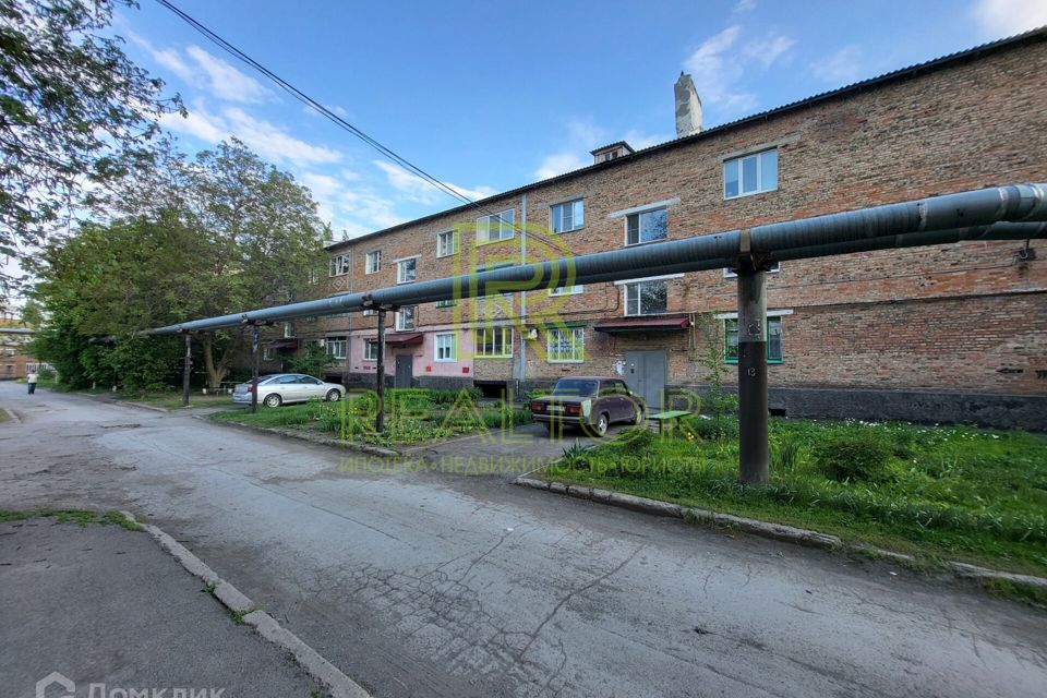 Продаётся 3-комнатная квартира, 60.4 м²