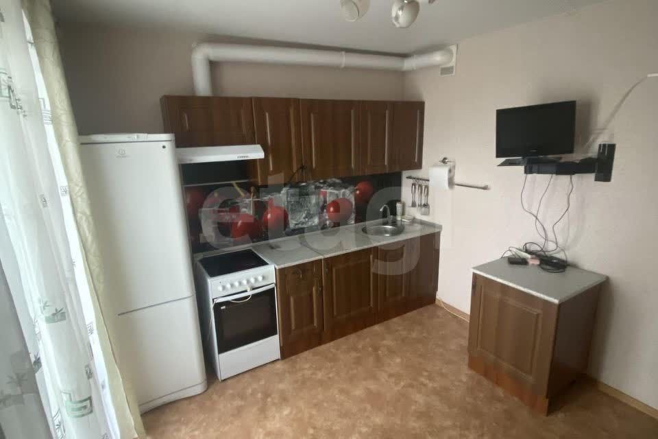 Сдаётся 1-комнатная квартира, 40 м²