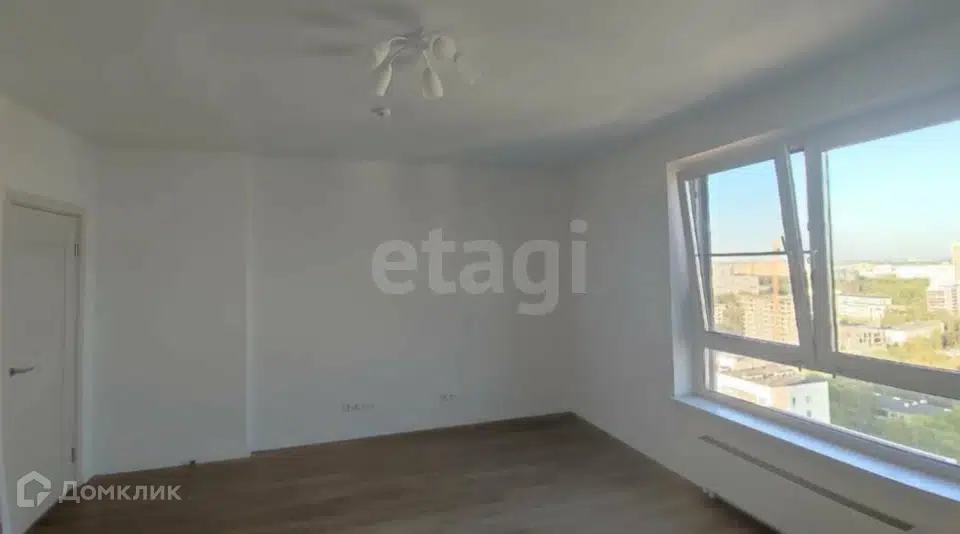 Продаётся 4-комнатная квартира, 104.5 м²