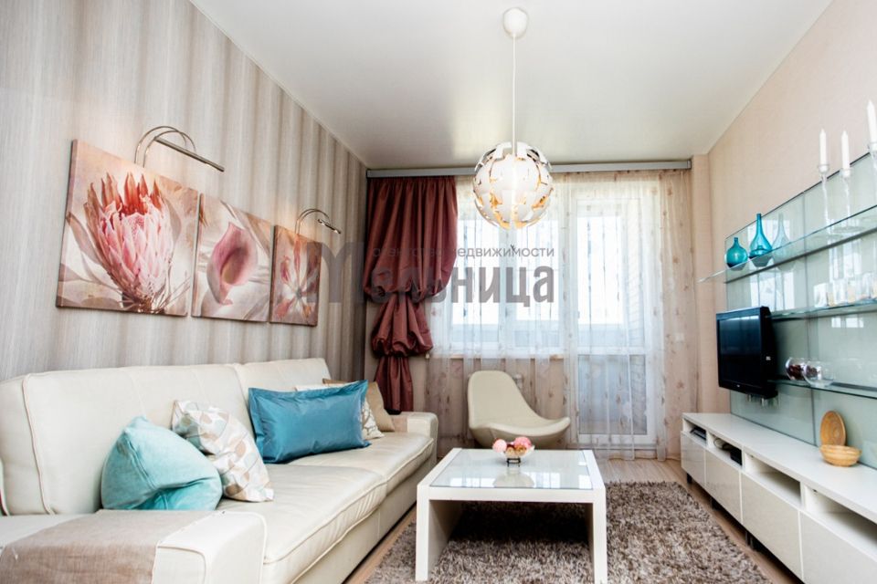 Продаётся 2-комнатная квартира, 65 м²