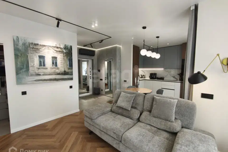 Продаётся 2-комнатная квартира, 53 м²