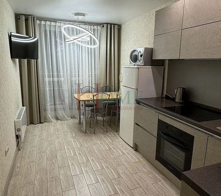 Сдаётся 1-комнатная квартира, 37 м²