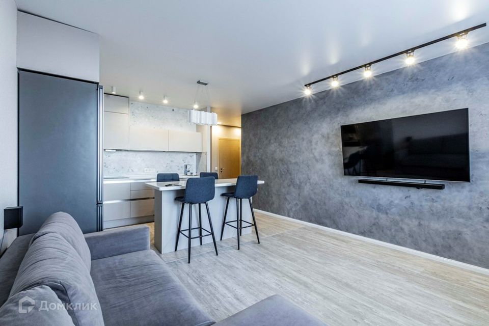 Продаётся 4-комнатная квартира, 106.3 м²