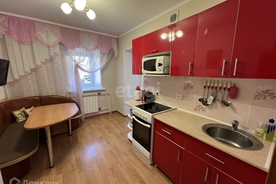 Продаётся 4-комнатная квартира, 80.6 м²