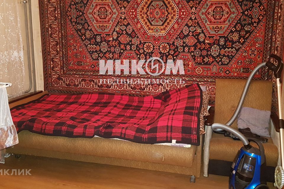 Продаётся 3-комнатная квартира, 48.8 м²