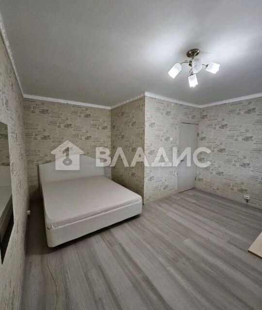 Продаётся 1-комнатная квартира, 42 м²