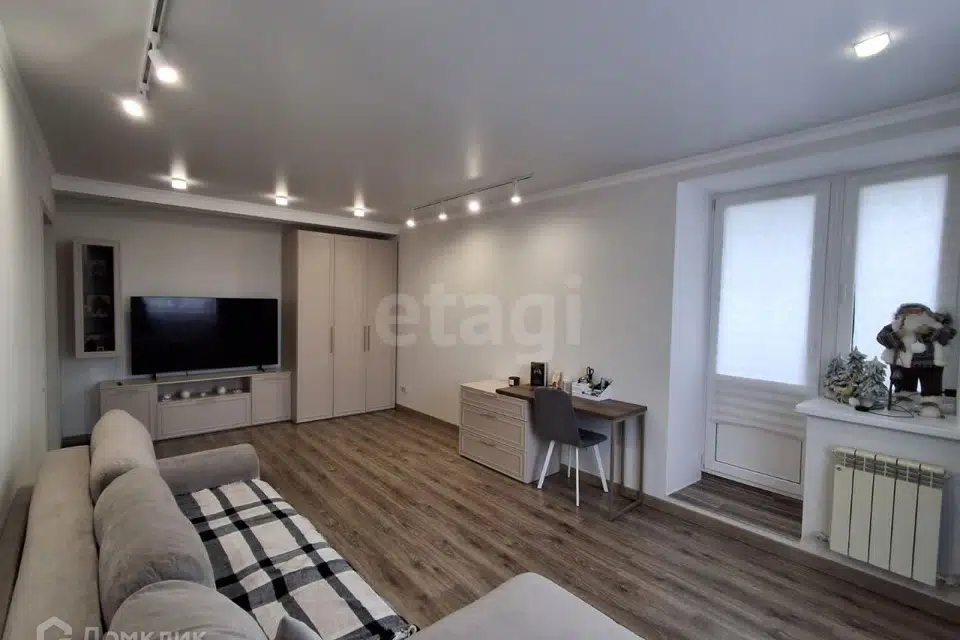 Продаётся 1-комнатная квартира, 46.2 м²
