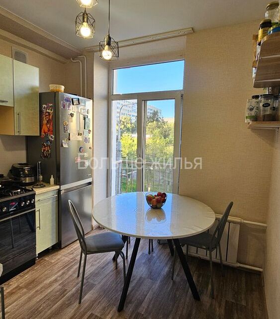 Продаётся 3-комнатная квартира, 67.7 м²