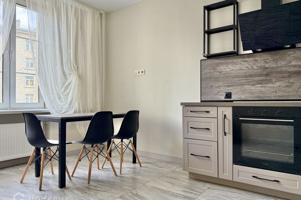 Сдаётся 1-комнатная квартира, 50 м²