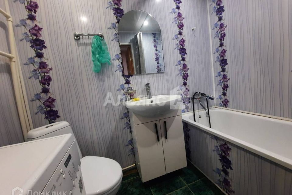 Продаётся 3-комнатная квартира, 61.7 м²