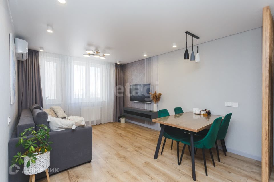 Продаётся 3-комнатная квартира, 62.42 м²
