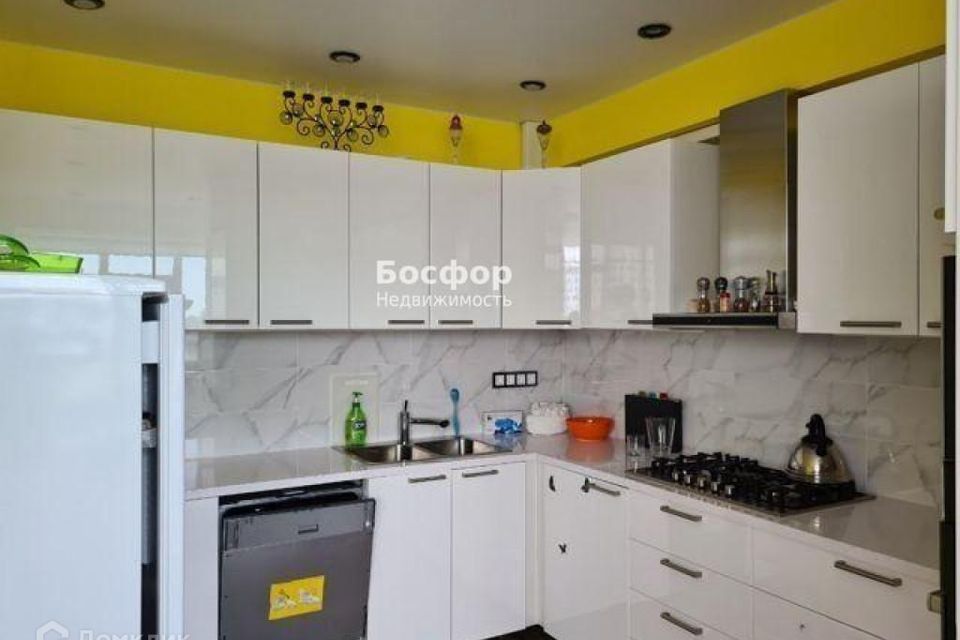 Продаётся 2-комнатная квартира, 57.7 м²