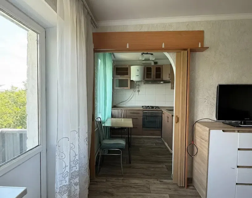 Продаётся 2-комнатная квартира, 42.3 м²