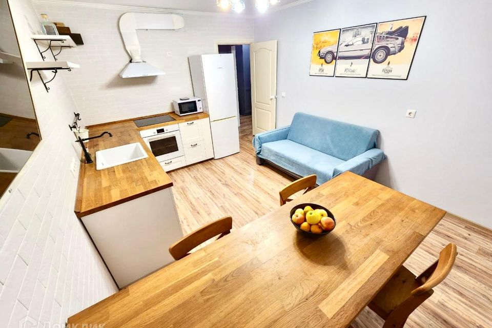 Продаётся 2-комнатная квартира, 63 м²