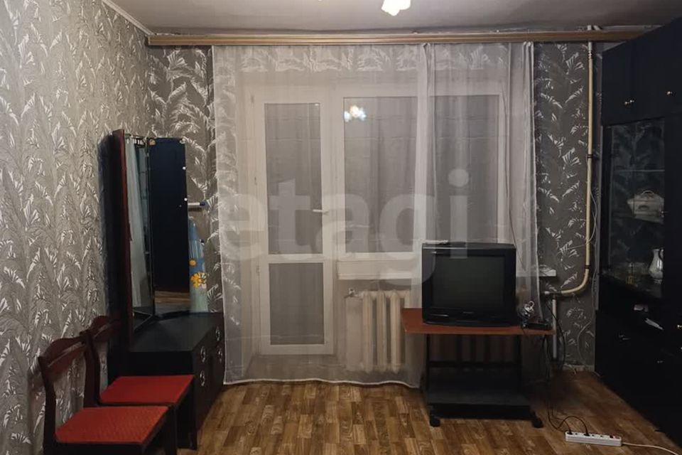 Продаётся 1-комнатная квартира, 41.8 м²