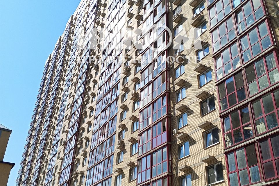 Продаётся 1-комнатная квартира, 40.7 м²