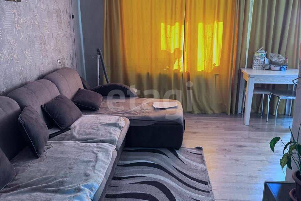 Продаётся 3-комнатная квартира, 55.8 м²