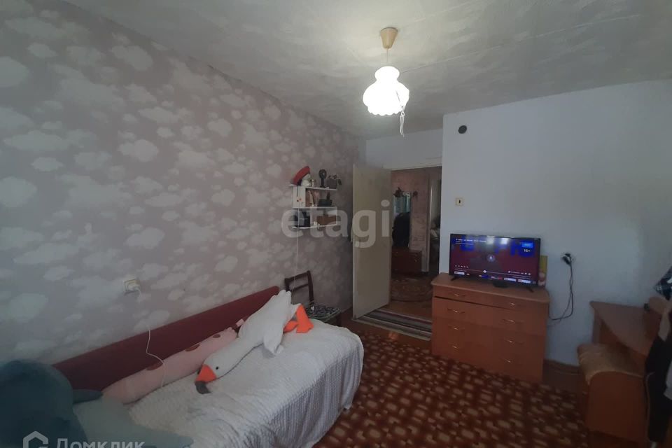 Продаётся 3-комнатная квартира, 53.9 м²