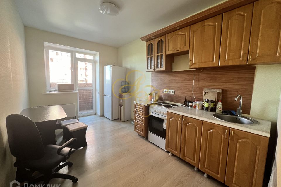 Продаётся 1-комнатная квартира, 40.4 м²