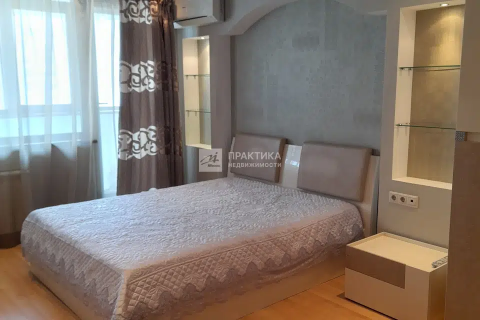 Продаётся 3-комнатная квартира, 82 м²
