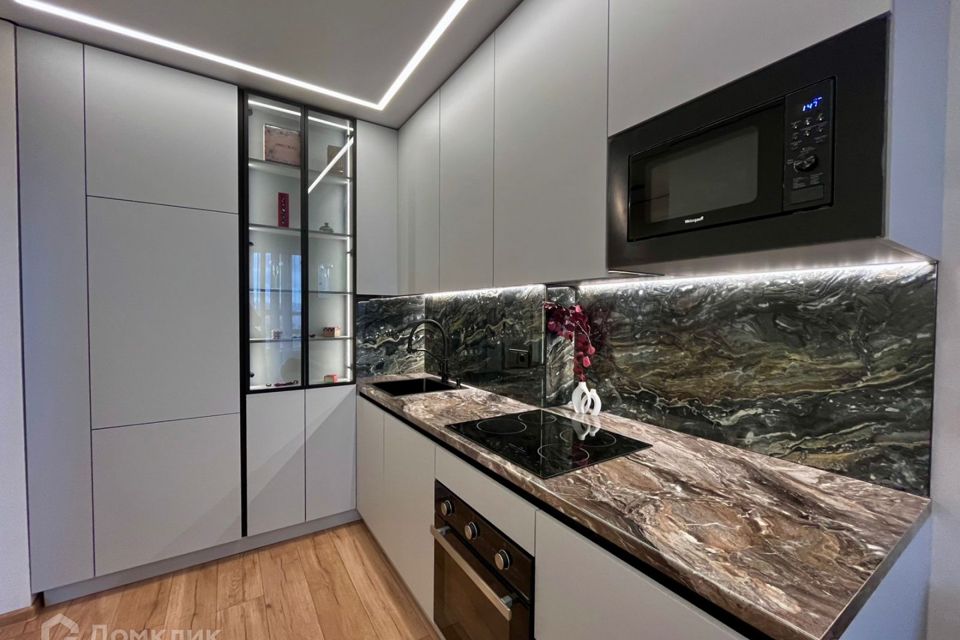 Продаётся 1-комнатная квартира, 42 м²