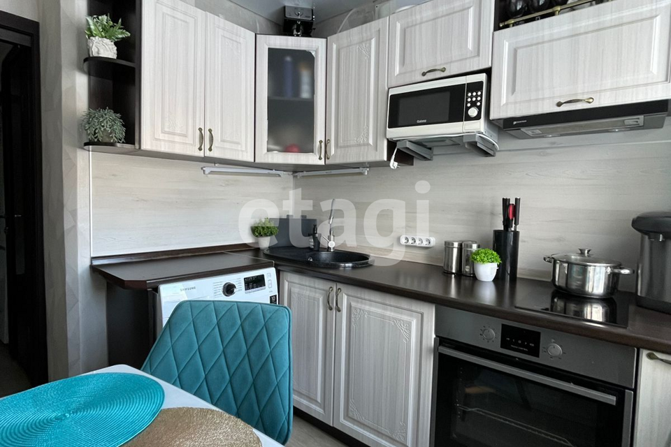 Продаётся 3-комнатная квартира, 61 м²