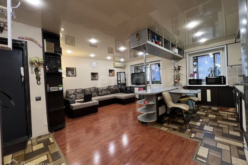 Продаётся 3-комнатная квартира, 62 м²