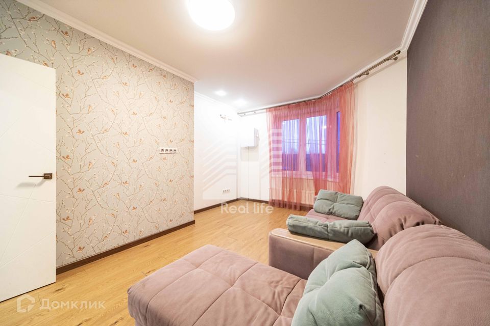 Продаётся 2-комнатная квартира, 63.3 м²