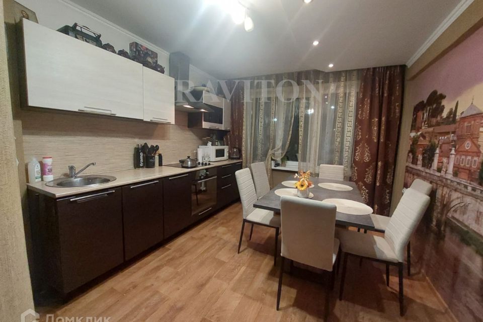Продаётся 3-комнатная квартира, 72 м²