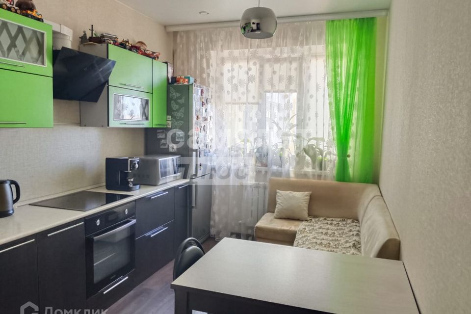 Продаётся 1-комнатная квартира, 38 м²