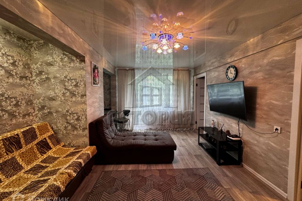 Продаётся 3-комнатная квартира, 49.4 м²