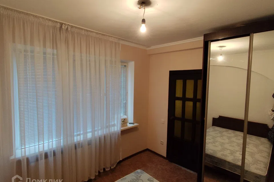 Продаётся 4-комнатная квартира, 56 м²