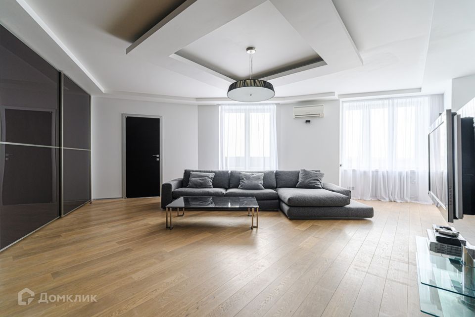 Продаётся 2-комнатная квартира, 95.2 м²