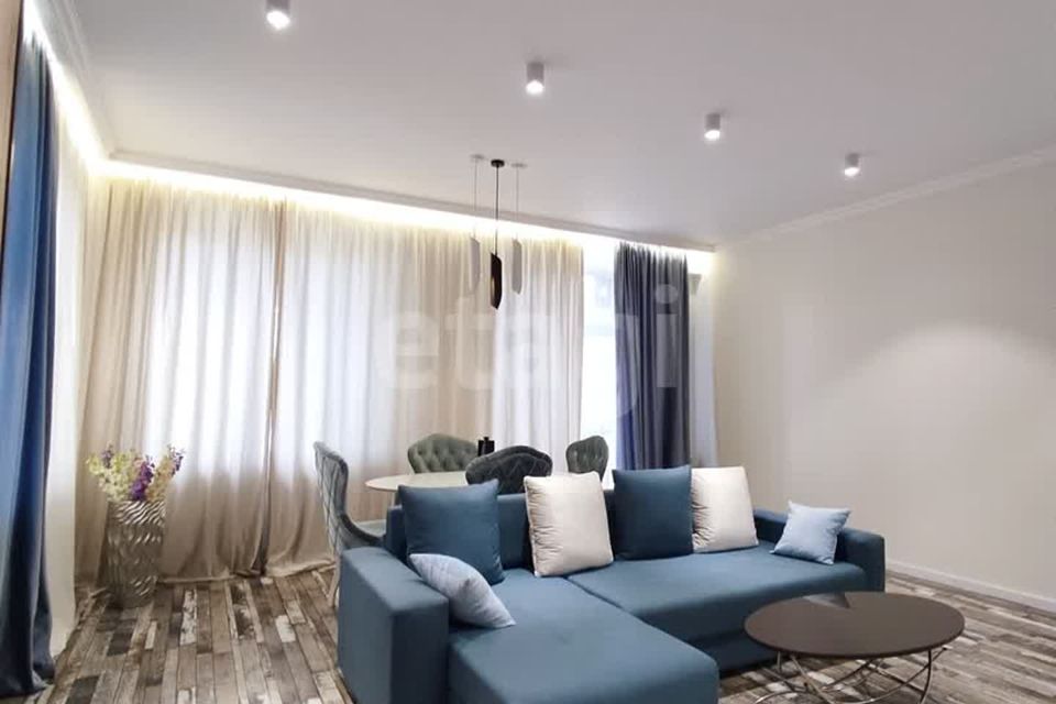 Продаётся 2-комнатная квартира, 83.3 м²