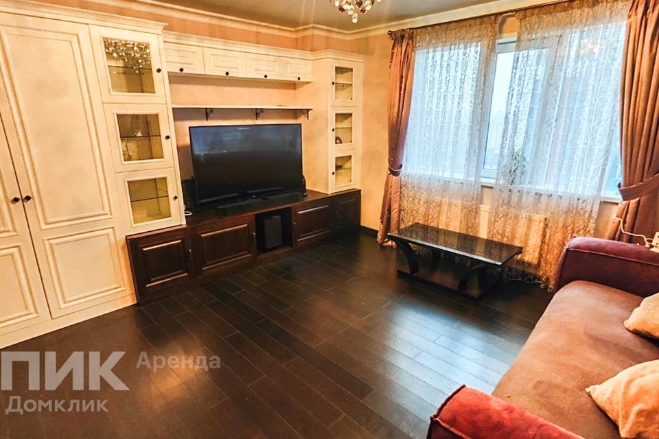 Сдаётся 2-комнатная квартира, 86 м²