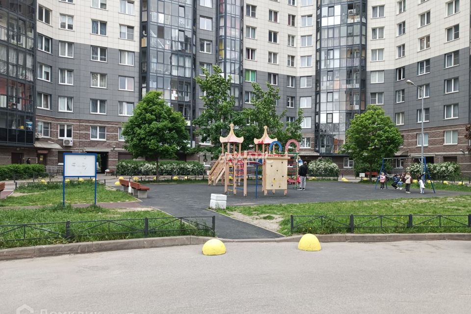 Продаётся 1-комнатная квартира, 37 м²