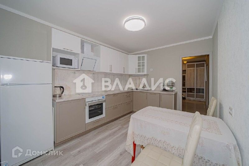 Продаётся 1-комнатная квартира, 49.4 м²