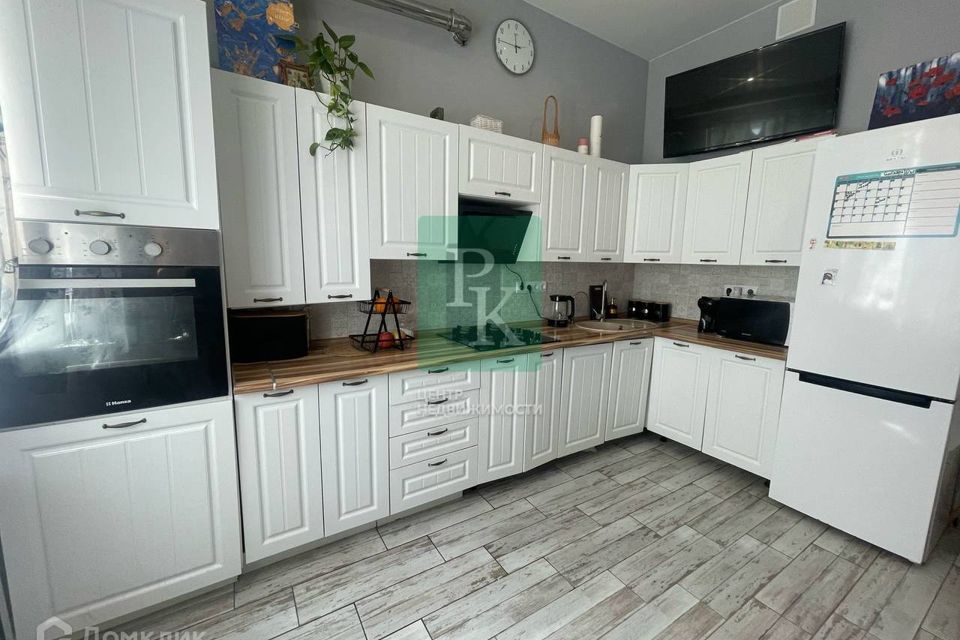 Продаётся 1-комнатная квартира, 37.4 м²