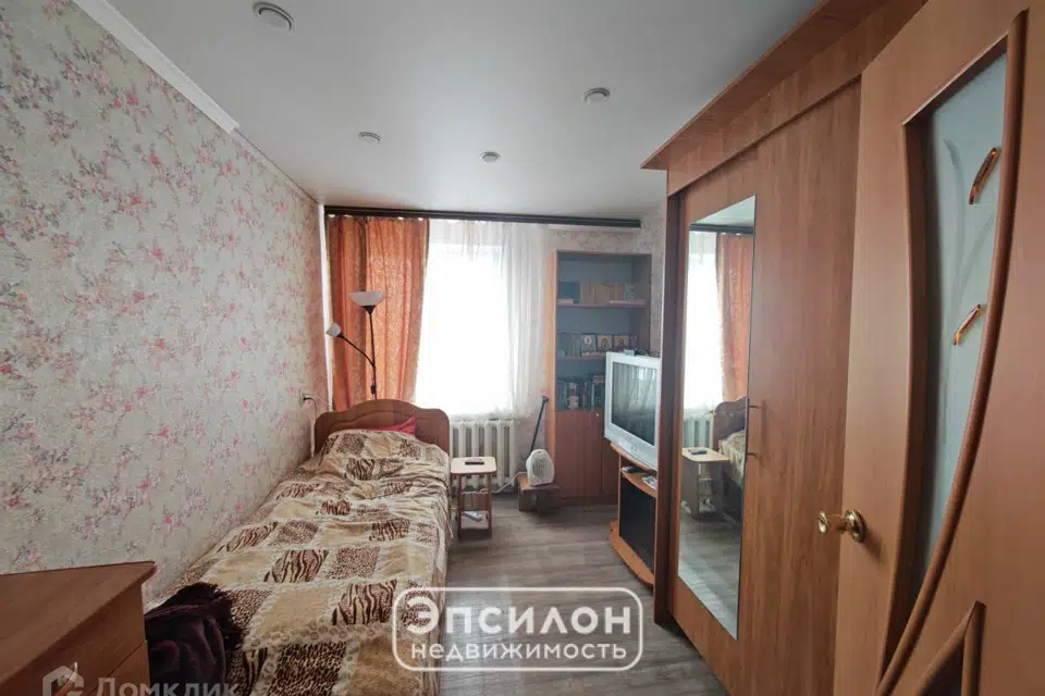 Продаётся 4-комнатная квартира, 67.7 м²