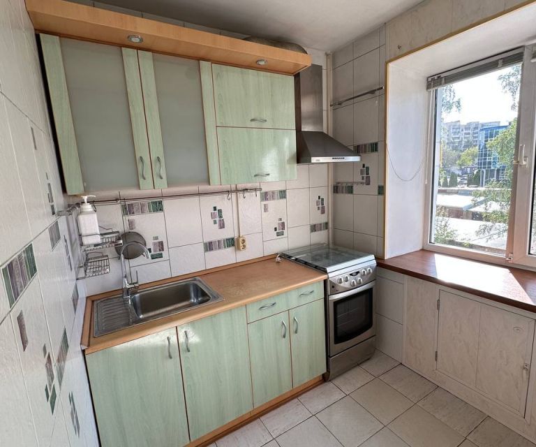 Продаётся 3-комнатная квартира, 59.2 м²