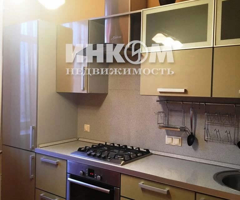 Сдаётся 2-комнатная квартира, 64 м²