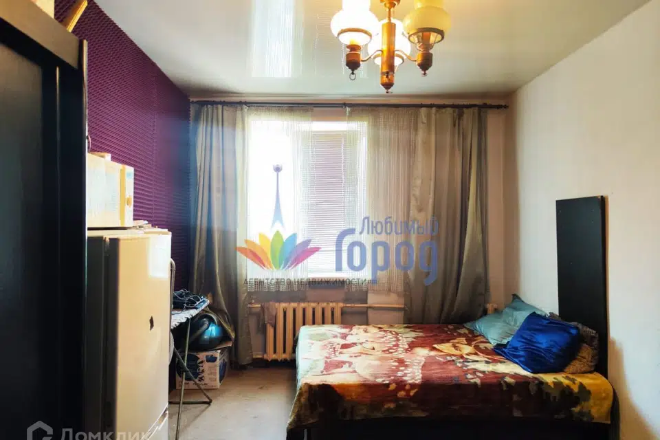 Продаётся комната в 4-комн. квартире, 80 м²