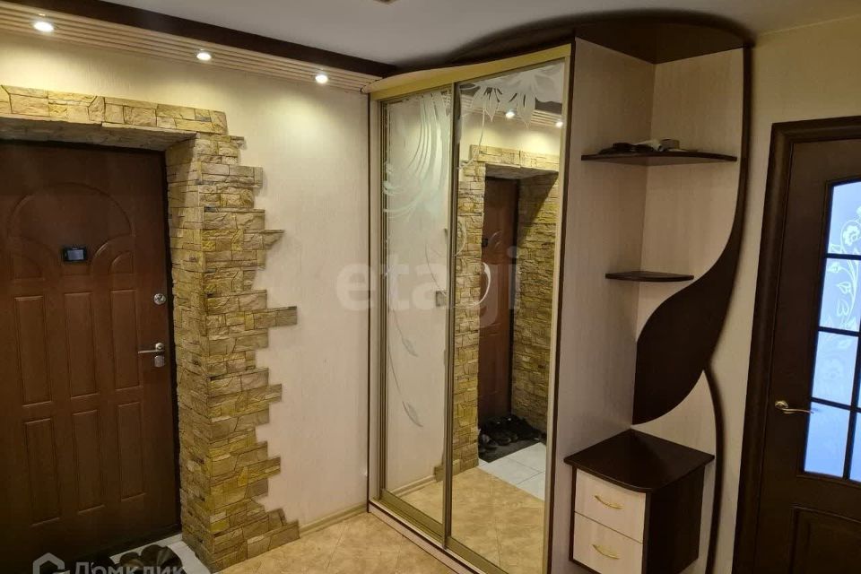 Продаётся 2-комнатная квартира, 63.2 м²