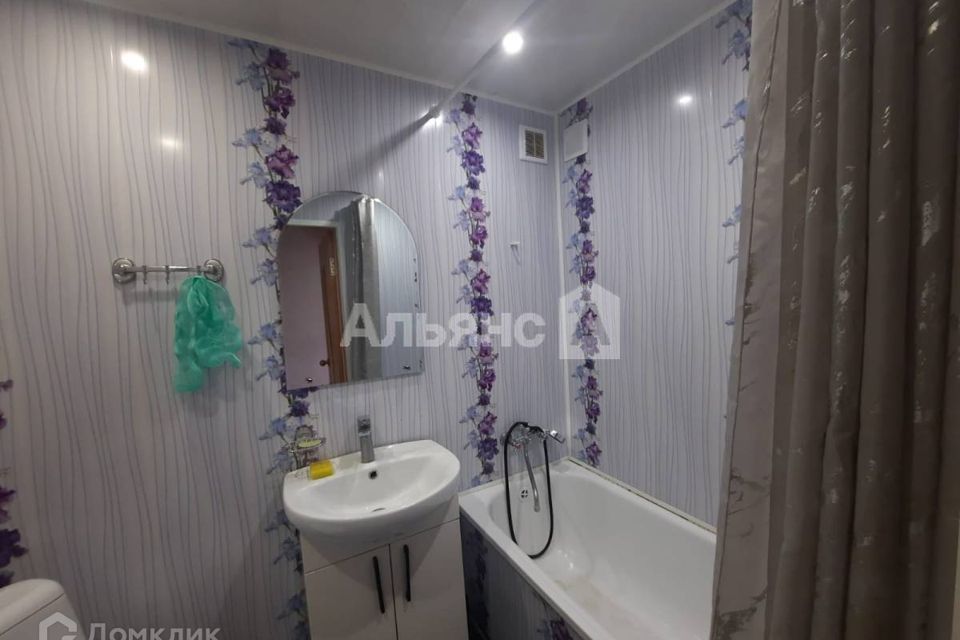 Продаётся 3-комнатная квартира, 61.7 м²