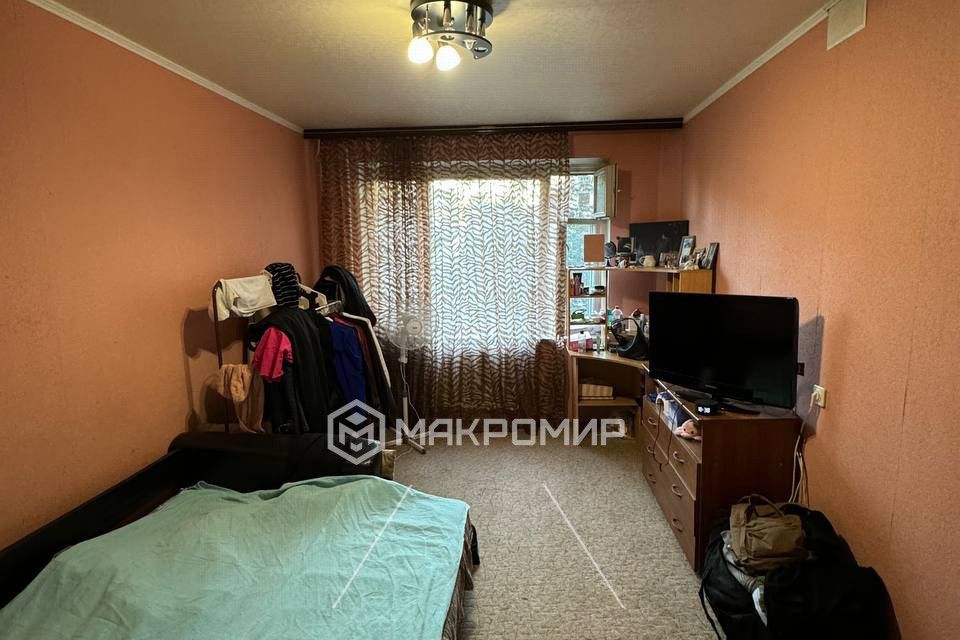 Продаётся 4-комнатная квартира, 74.3 м²
