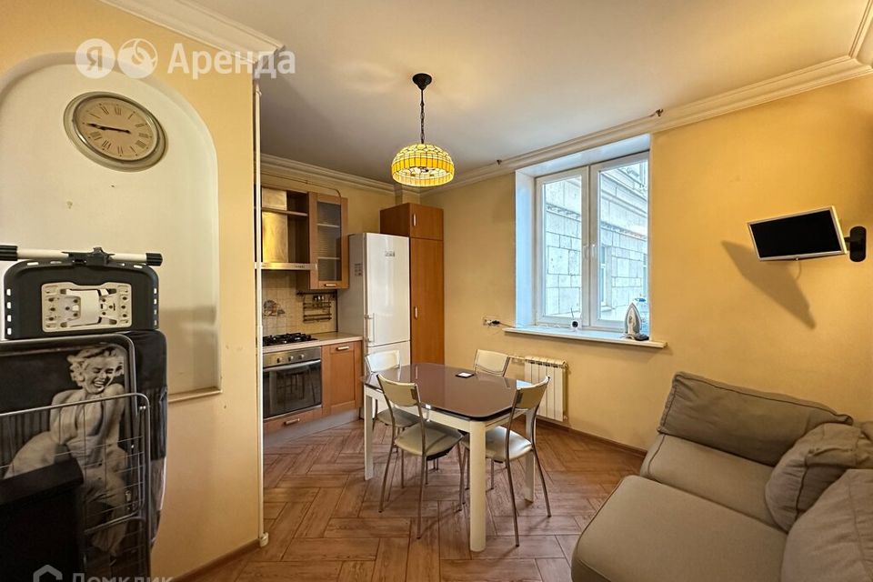 Сдаётся 3-комнатная квартира, 82 м²