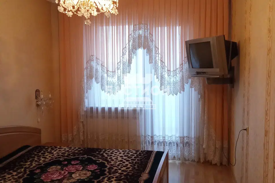 Продаётся 3-комнатная квартира, 70 м²