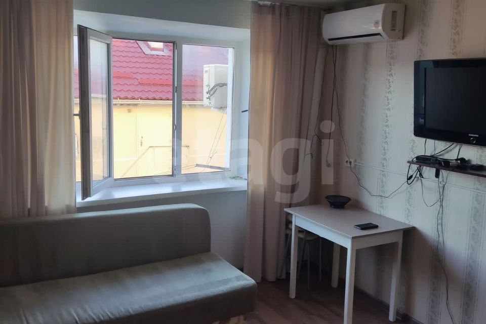 Продаётся комната в 1-комн. квартире, 13.8 м²
