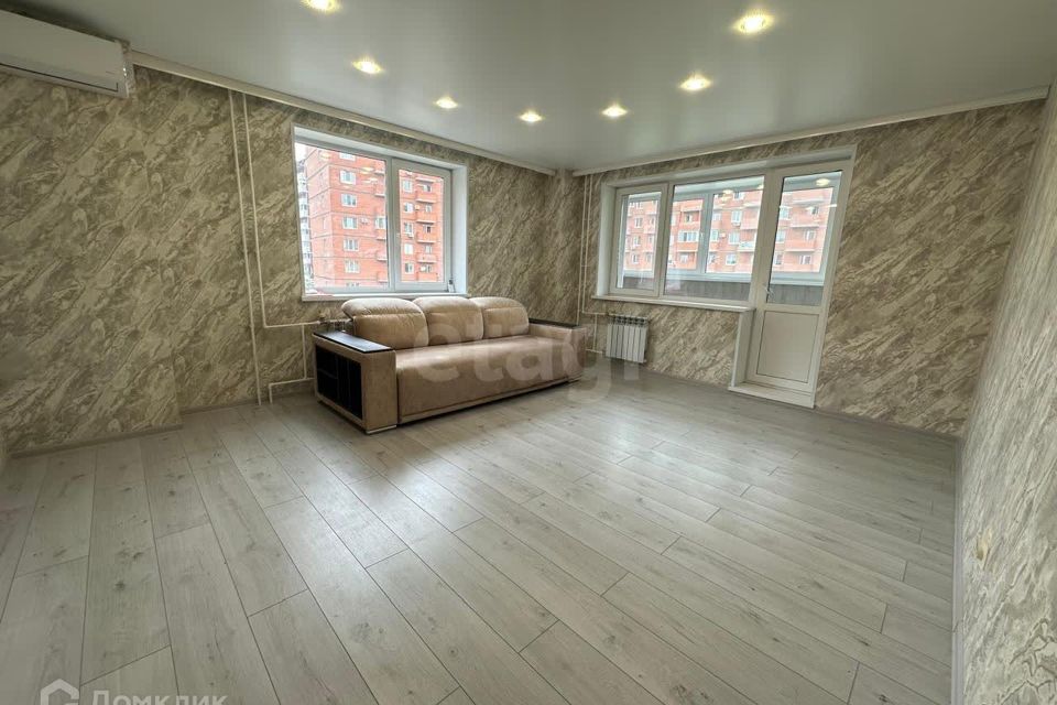 Сдаётся 2-комнатная квартира, 56.6 м²