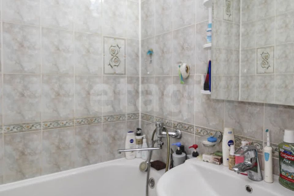 Продаётся 1-комнатная квартира, 38.3 м²